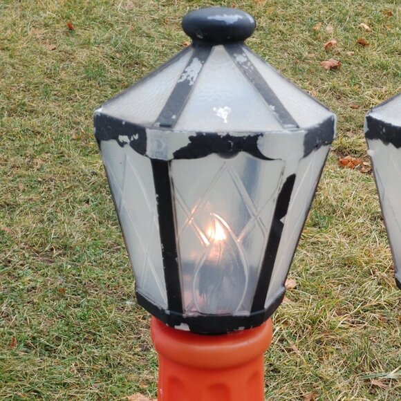 Vintage Christmas Blow Mold Street Lamps Lights Indoor or Outdoor 40 Inches Tall - Picture 12 of 15